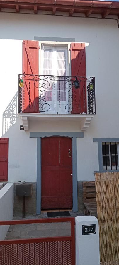 Logement Entier 5 Personnes Apartment Irissarry Exterior photo